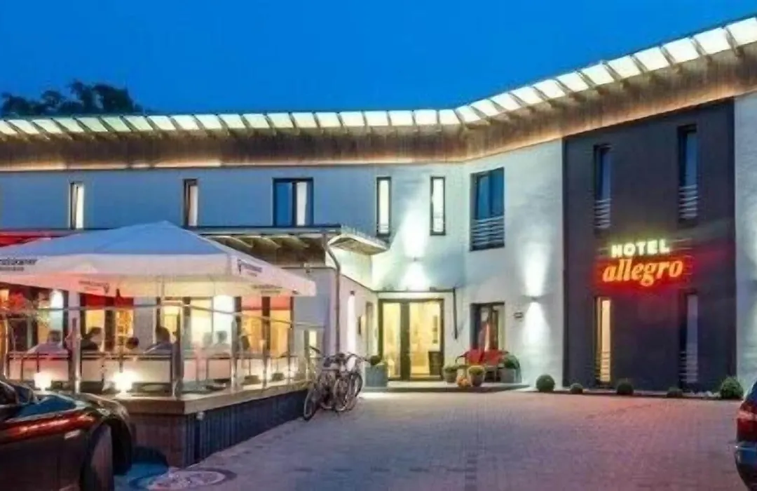 Hotel Allegro-1